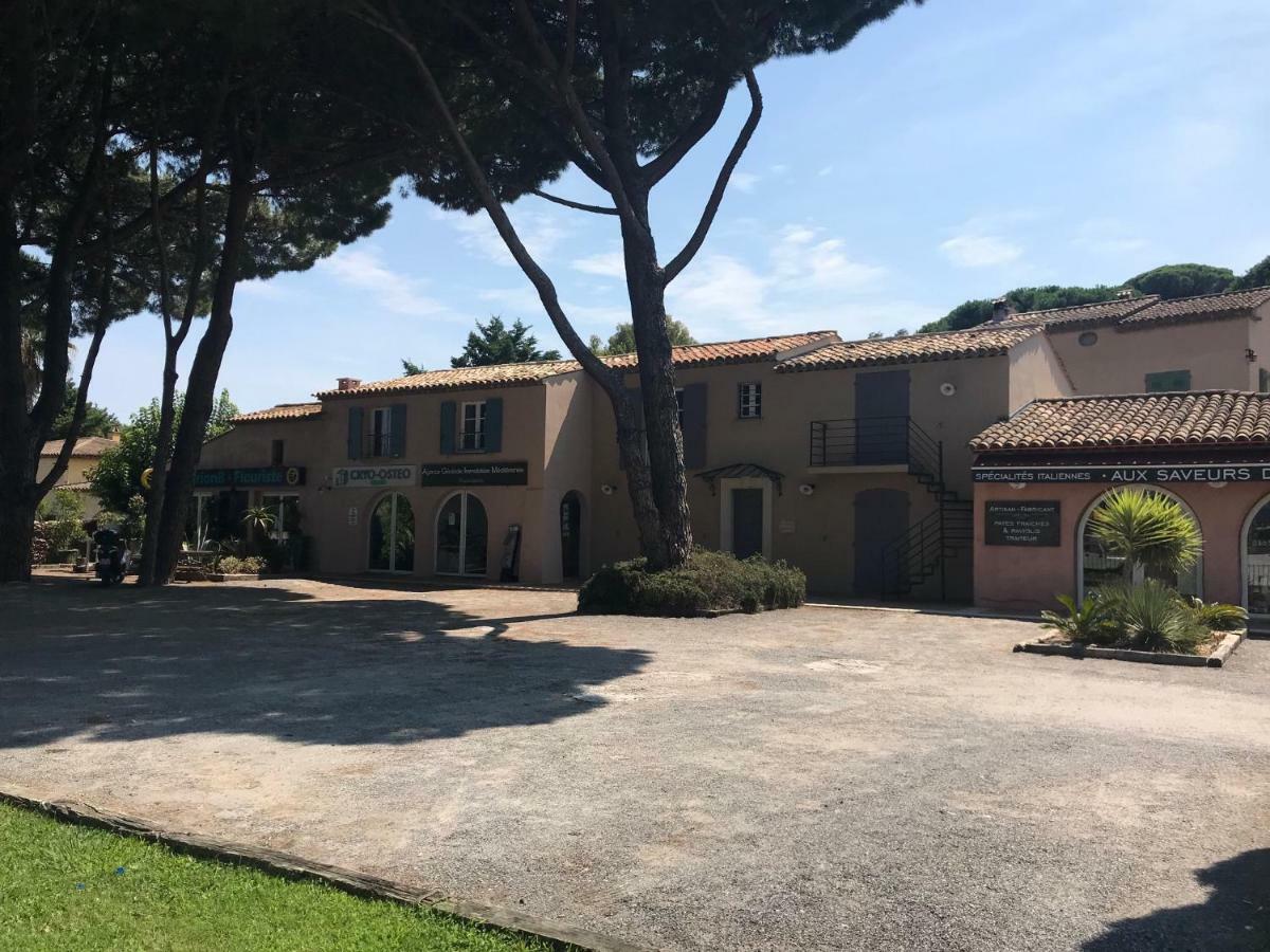Domaine Chateau Martin Saint-Tropez Exterior photo